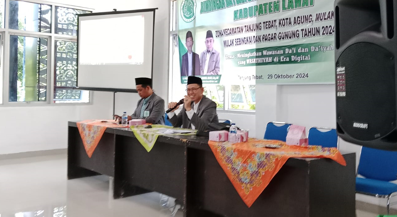 Jadi Pemateri Teknik Retorika dan Metode Berdakwah, Napikurrohman: Da’i dan Da’iyah Jadilah Diri Sendiri