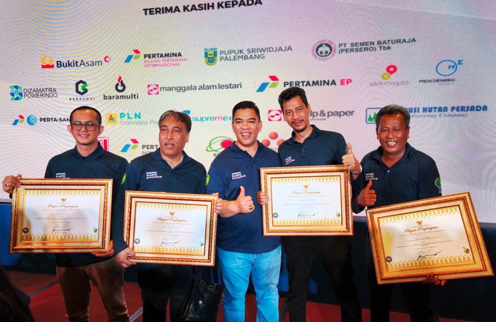 PT MIP (Adaro Group) Raih Penghargaan Pembina Program Kampung Iklim di Provinsi Sumsel Tahun 2025