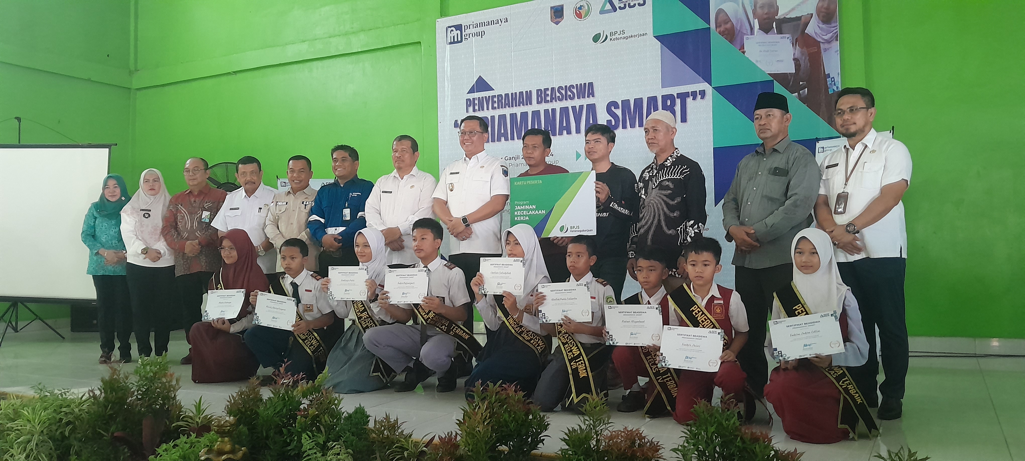 Di Awal Tahun 2024 Priamanaya Group Kembali Kucurkan Beasiswa Priamanaya Smart di Kabupaten Lahat