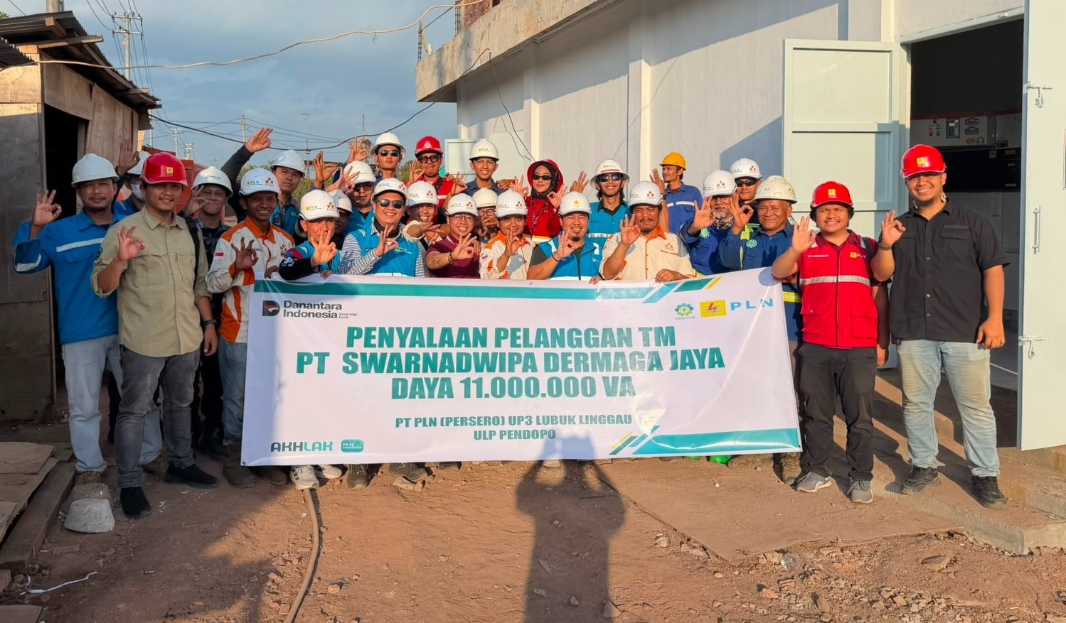 Jelang Kemerdekaan RI, PLN Nyalakan Listrik 11 MVA untuk Dukung Investasi di Muara Enim dan PALI