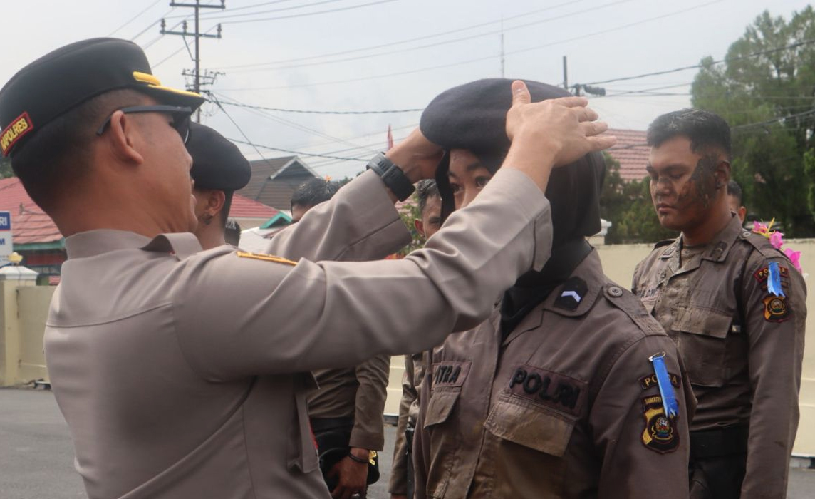 Polres Lahat Laksanakan Tradisi Pembaretan Bintara Remaja Angkatan 51 dan 52