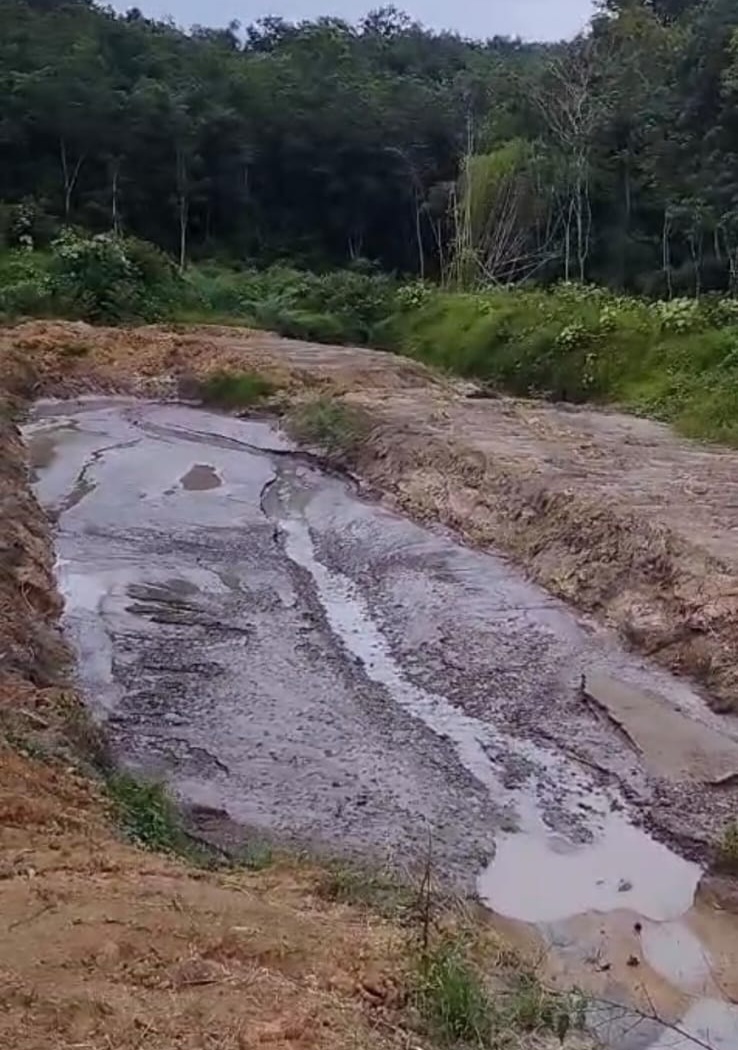 Sudah Lebih Satu Tahun Pencemaran Limbah Oleh PTBL, DLH Lahat Kemana, Hati-hati Ya Ini Warning Dari Warga