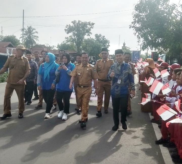 Khafilah MTQ Merapi barat Bersama Kades Ikuti Kirab MTQ Kabupaten Lahat 