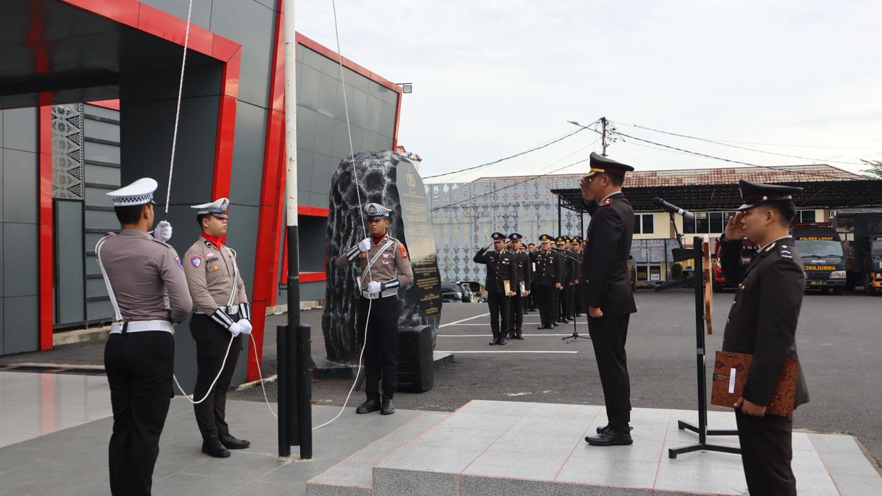 Polres Lahat Gelar Upacara Hari Pahlawan, Sampaikan 3 Pesan Pahlawan