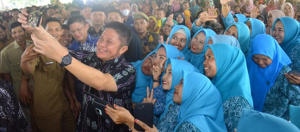 Herman Deru Ingin Alumni SMK Bisa Mandiri dengan Usaha Sendiri