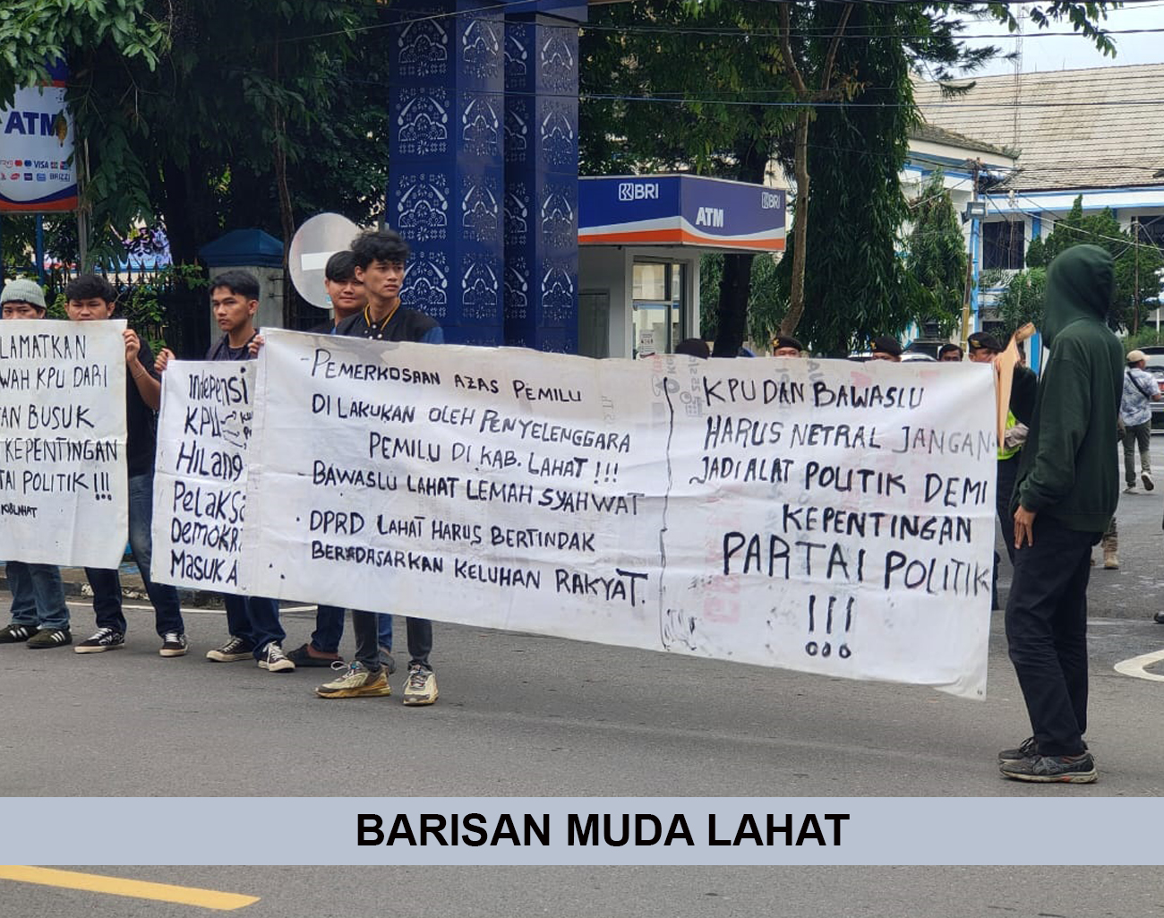 Inilah Tanggapan Ketua KPU Lahat Terkait Unjuk Rasa Barisan Muda Lahat