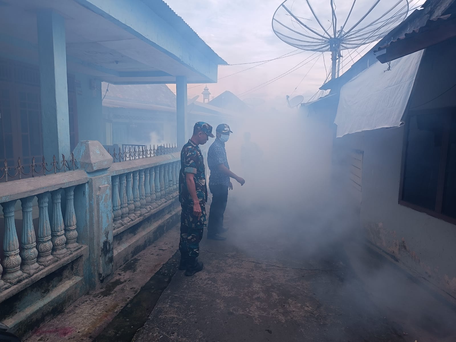Mantap!! 20 RT Kelurahan Talang Jawa Selatan Lahat di Fogging Massal