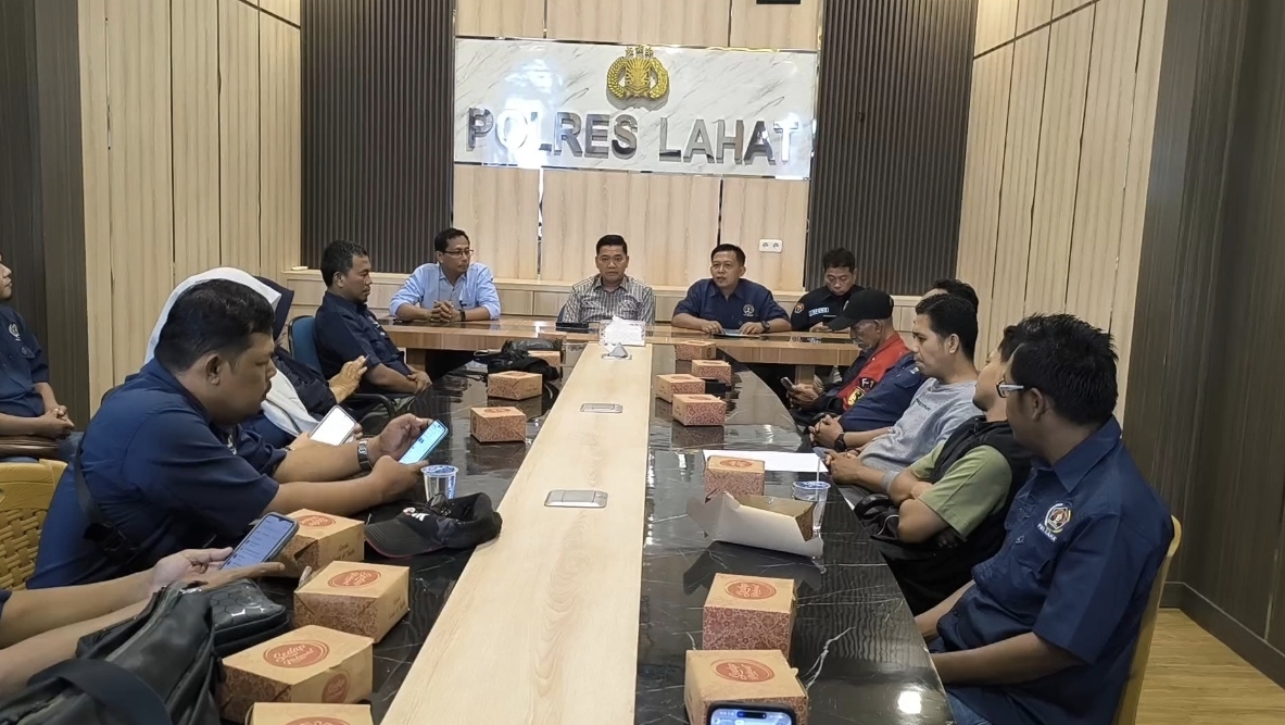 Respon Penganiayaan Jurnalis di Mapolda Sumsel, PWI  Sampaikan Pernyataan Sikap Ke Mapolresta Lahat