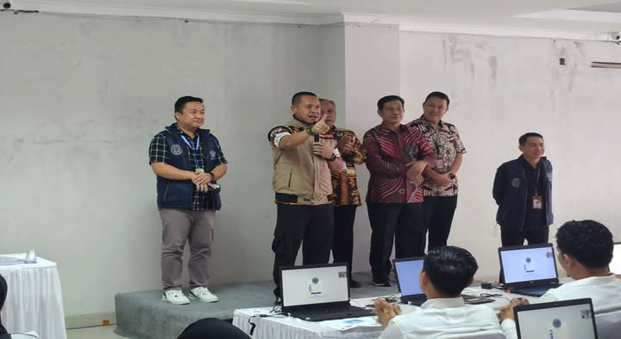 Pj Bupati Empat Lawang Fauzan Khoiri Denin Cek Langsung Seleksi SKB CPNS di Palembang, Beri Motivasi