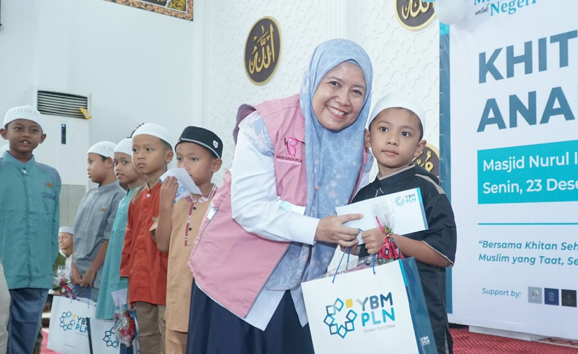 Peduli Kesehatan Anak, YBM PLN UID S2JB Gelar Khitanan Massal untuk 200 Anak Yatim dan Dhuafa