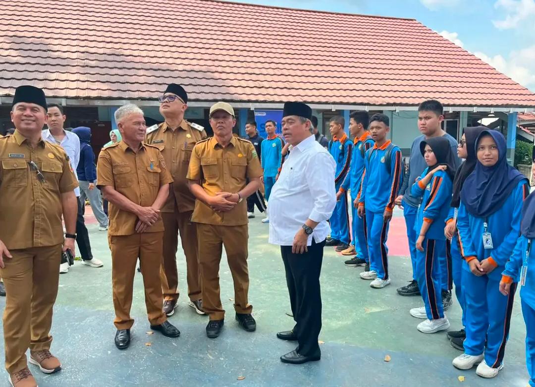 Bupati BZ Tinjau Sekolah, Fasilitas Pendidikan Jadi Perhatian Bersama