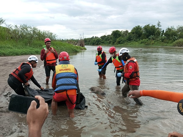 Bocah F Ditemukan Dalam Kondisi Mengapung di Pinggir Sungai Lematang