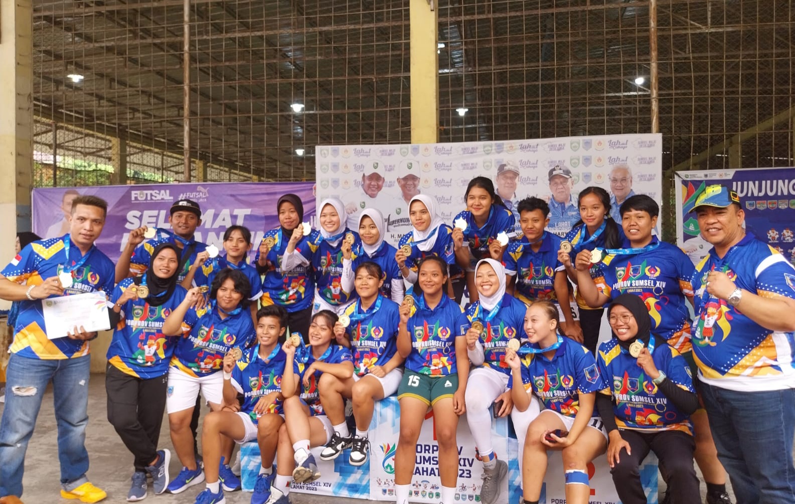 Luar Biasa,Tim Futsal Putra dan Putri Kabupaten Lahat Raih Dua Medali Porprov XIV Sumsel 2023
