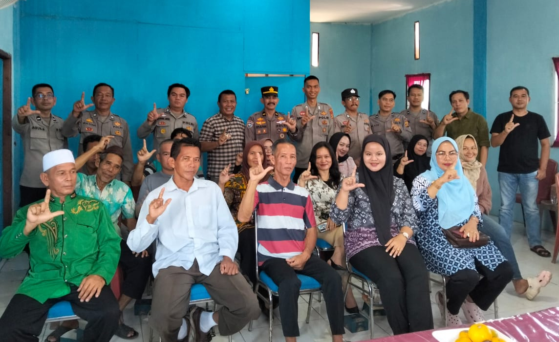 Desa Karang Anyar Dapat Penyuluhan Bahaya Narkoba dari Satbinmas dan Satresnarkoba Polres Lahat