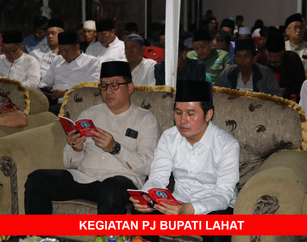 Pj Bupati Lahat Muhammad Farid Lakukan Takziah Malam Tiga Hari Meninggalnya Ferry Maulana, Adik Yulius Maulana