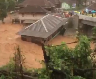 Rumah Hanyut di Muara Dua OKU Selatan