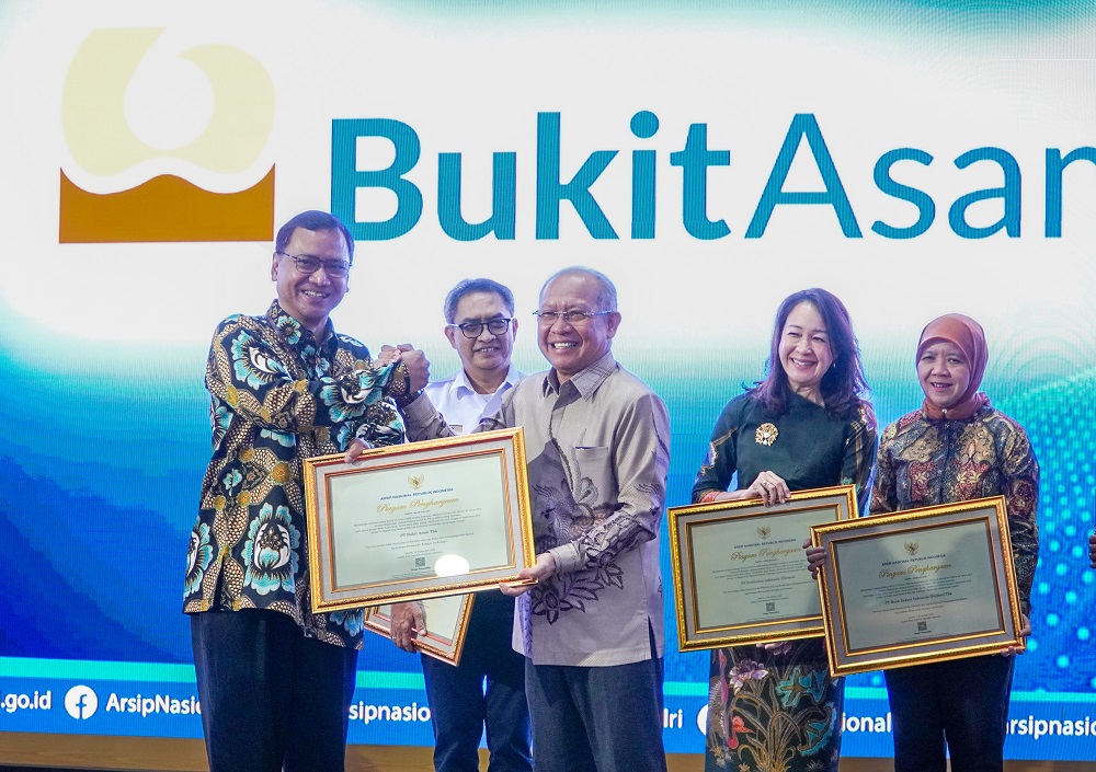 Jaga Jejak Sejarah Bangsa, PTBA Raih Penghargaan ANRI 2025