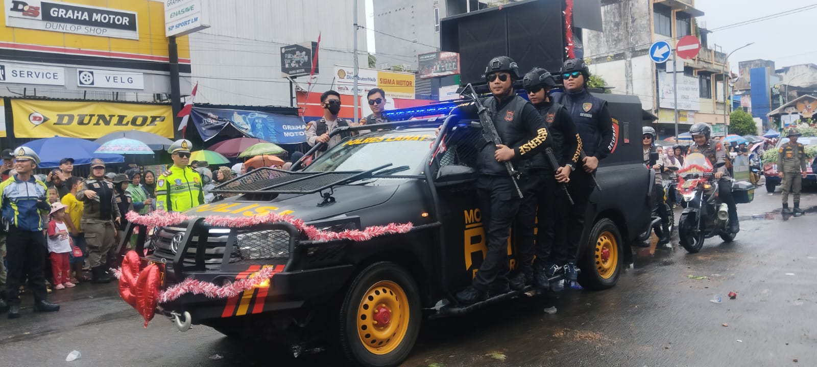 Kapolres Lahat Hadiri dan Saksikan Karnaval HUT ke-80 Republik Indonesia
