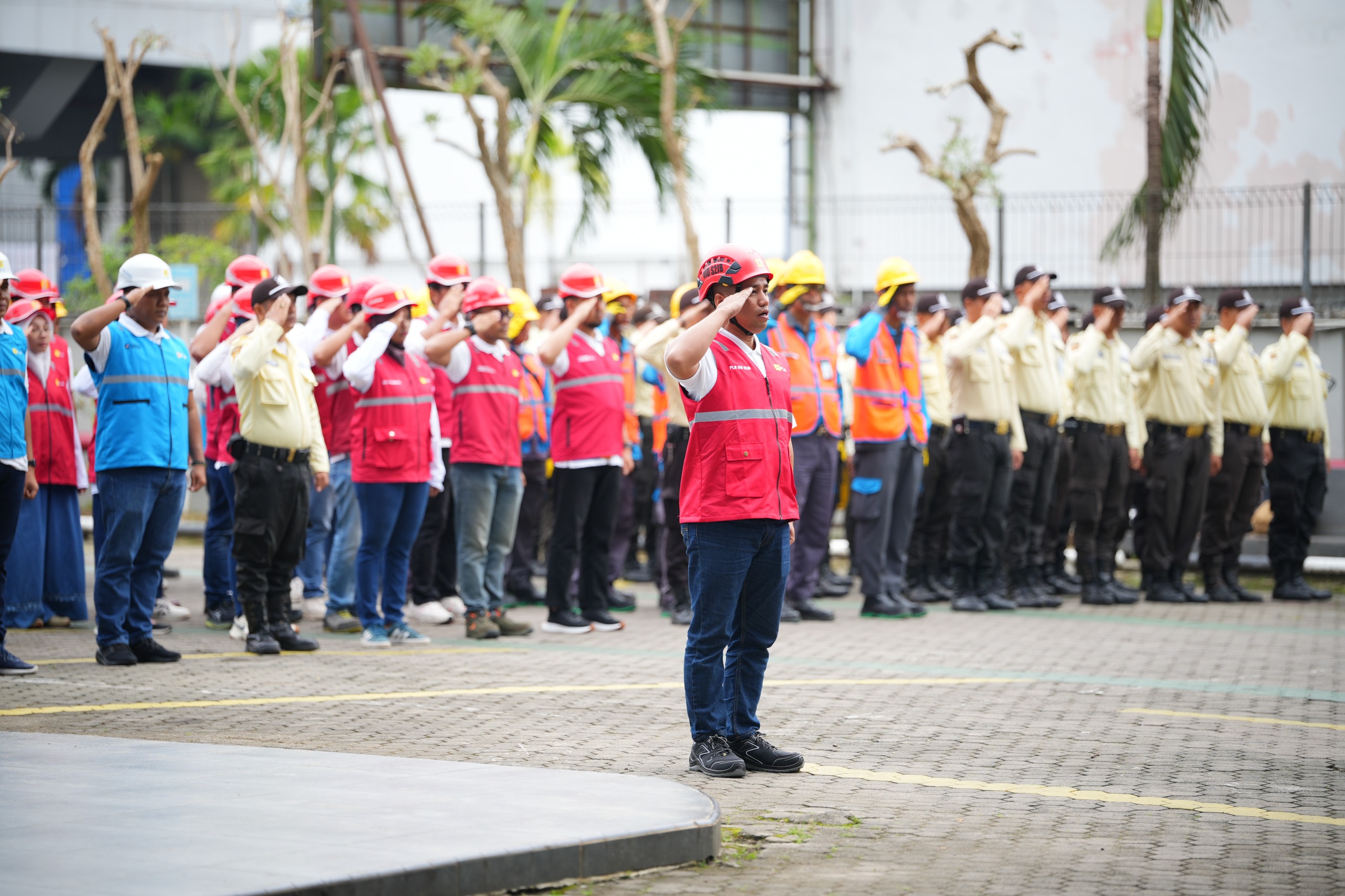 PLN UID S2JB Teguhkan Komitmen K3 pada Apel Bulan K3 Nasional