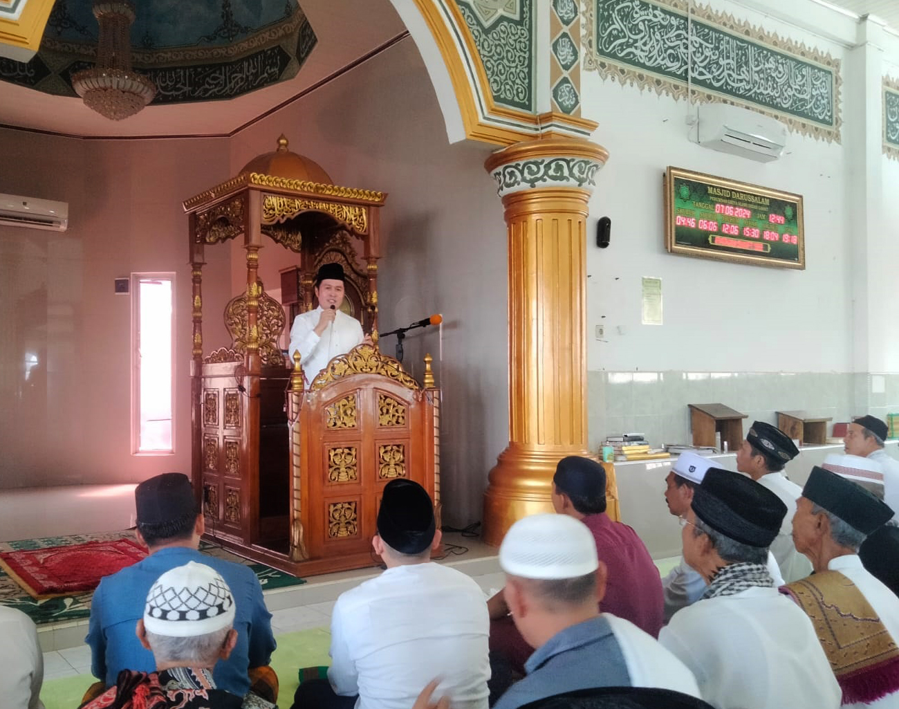 Pelihara Sinergi Ulama dan Umaro, Calon Bupati Lahat Yulius Maulana Safari Jum'at di Masjid Darussalam Selawi