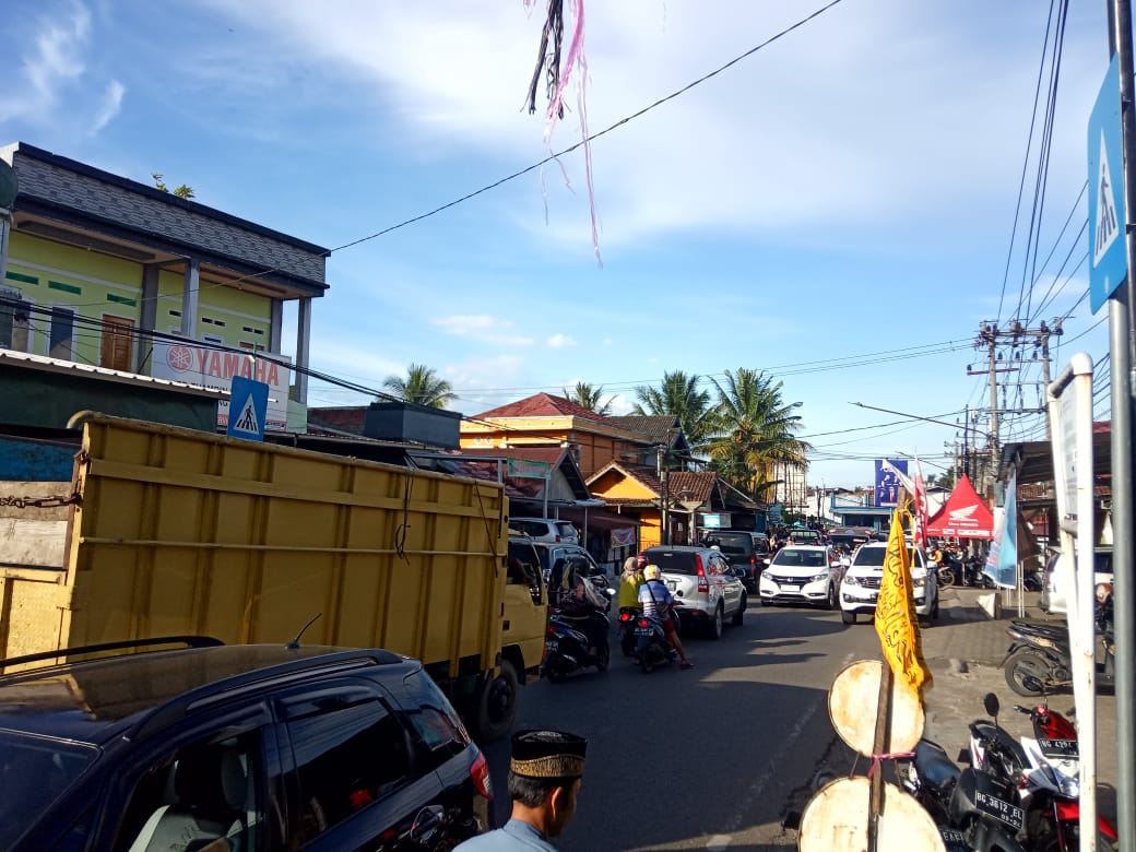 Warga Lahat, Hindari Jalan ini Ketika Sore hari Menjelang Buka Puasa 