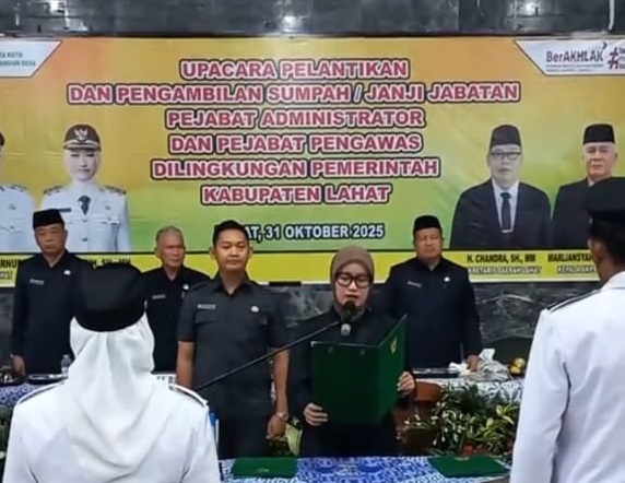 Wabup Lahat Widia Ningsih Lantik 86 Pejabat Administrator dan Pengawas di Lingkungan Pemda Lahat