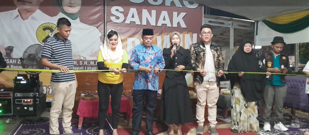 Cabup dan Cawabup Bursah - Widia di Dampingi Luri Elza Alex Noerdin Resmikan Posko Pemenangan BZ-WIN