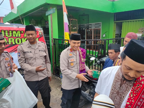 Safari Jumat Diiringi dengan Jumat Barokah oleh Polres Lahat