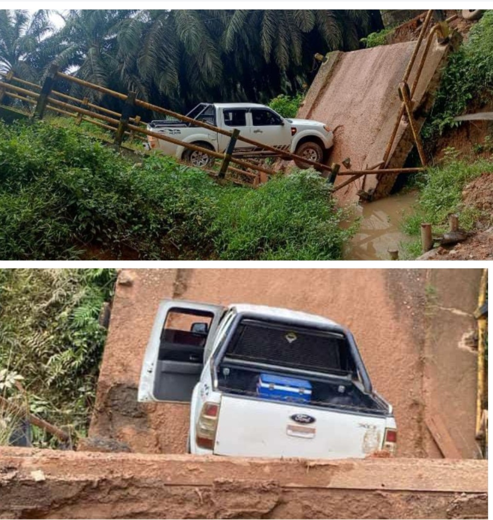 Jembatan Di Kabupaten Lahat Ini Ambruk, Korban Satu Unit Mobil Terjebak