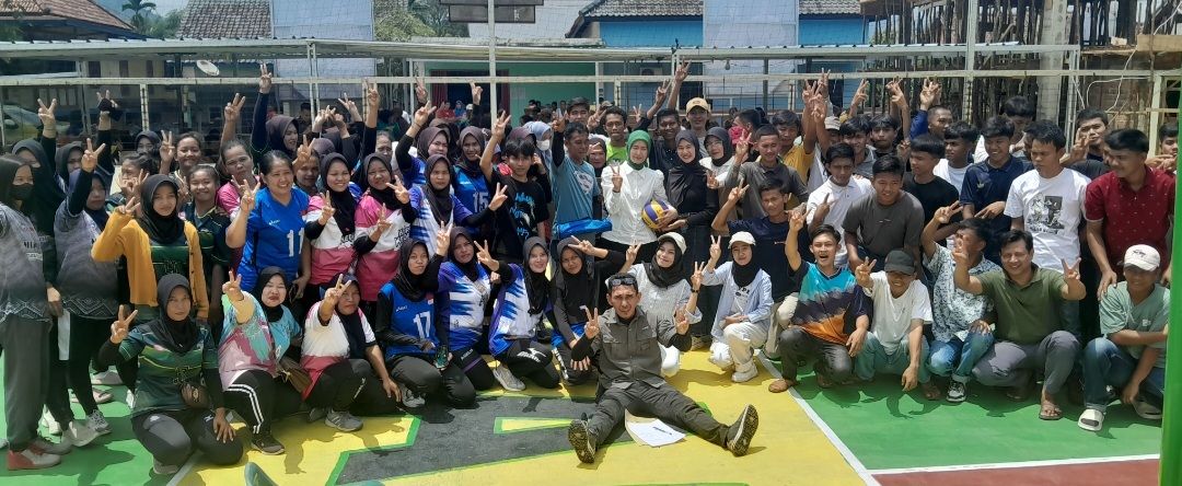 Turnamen Voli Persahabatan Sehari Bersama Widia Ningsih Di Kecamatan Merapi Area Resmi Di Buka