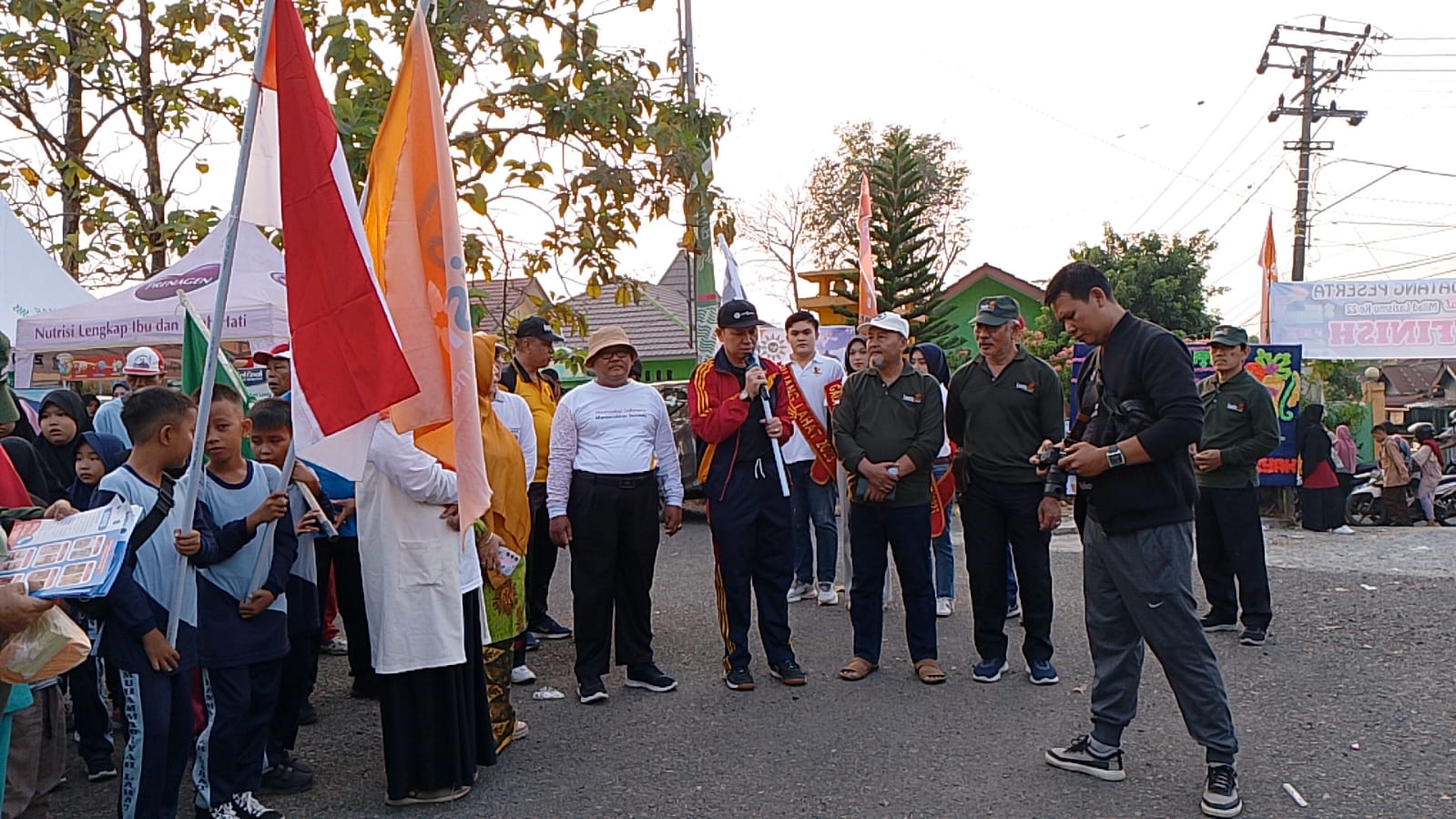 Milad Ke 22 Tahun, Lazismu Kabupaten Lahat Gelar Jalan Sehat Sekaligus Pembagian Sembako