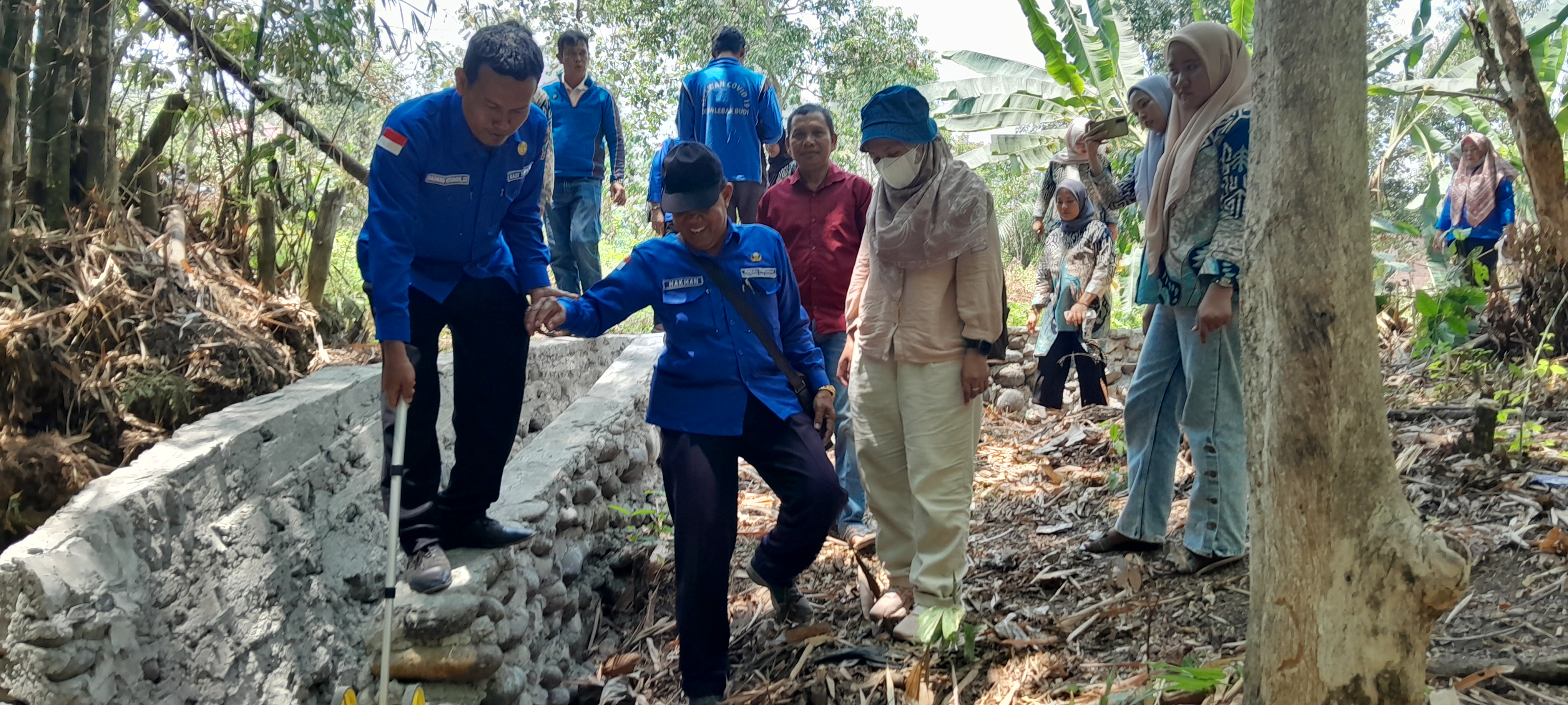 Tim monev Kecamatan Merapi Barat Lanjutkan Monev di Desa Lebak Budi