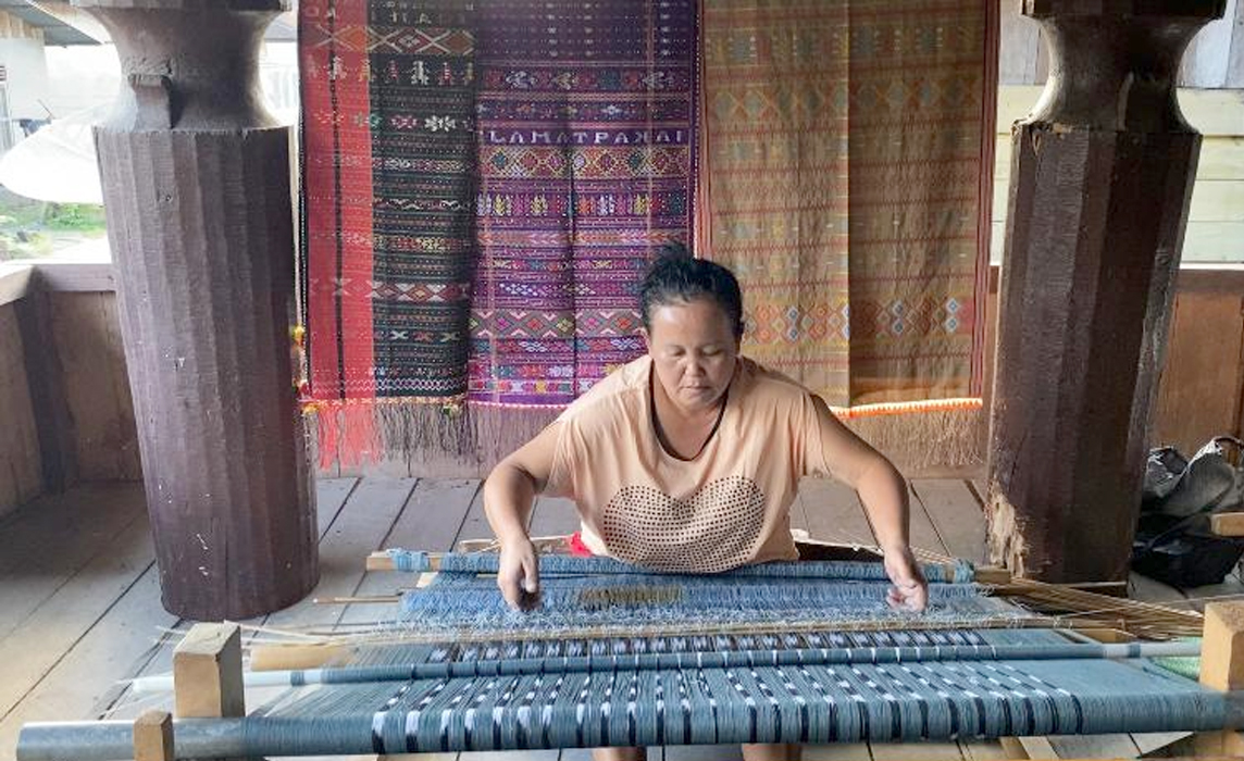Berkat Program Klasterkuhidupku BRI, Klaster Usaha Tenun Ulos Ini Sukses Bangkit dan Berdayakan Kaum Wanita