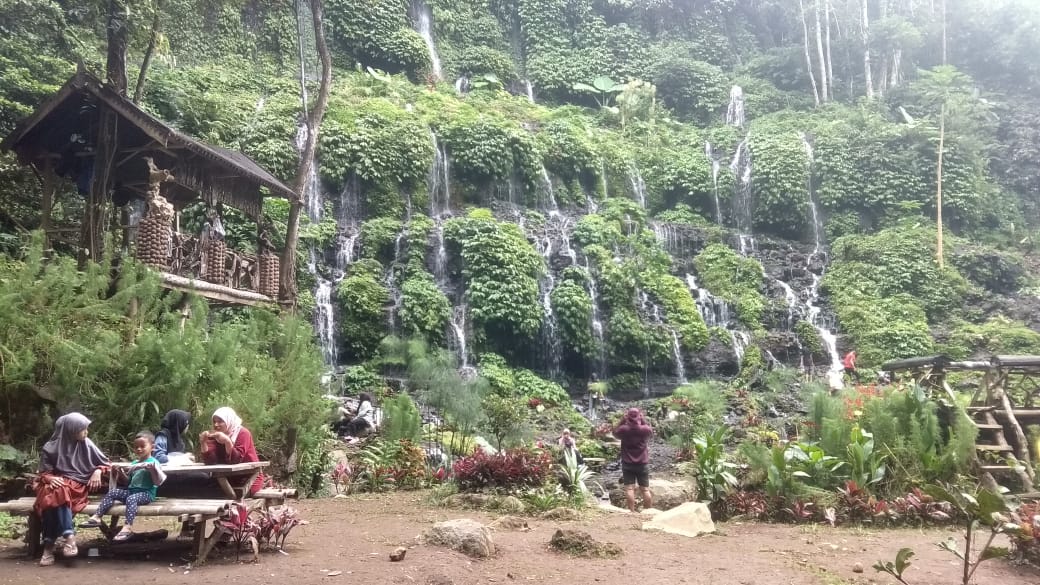 Air Terjun Penumpahan Yang Instagramable Patut Untuk di Kunjungi Saat Liburan 