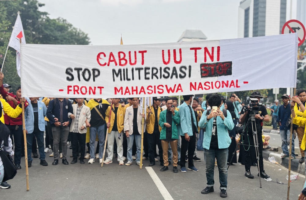 Aliansi Mahasiswa Menggelar Aksi Demonstrasi pada Satu Tahun Pemerintahan Presiden Prabowo
