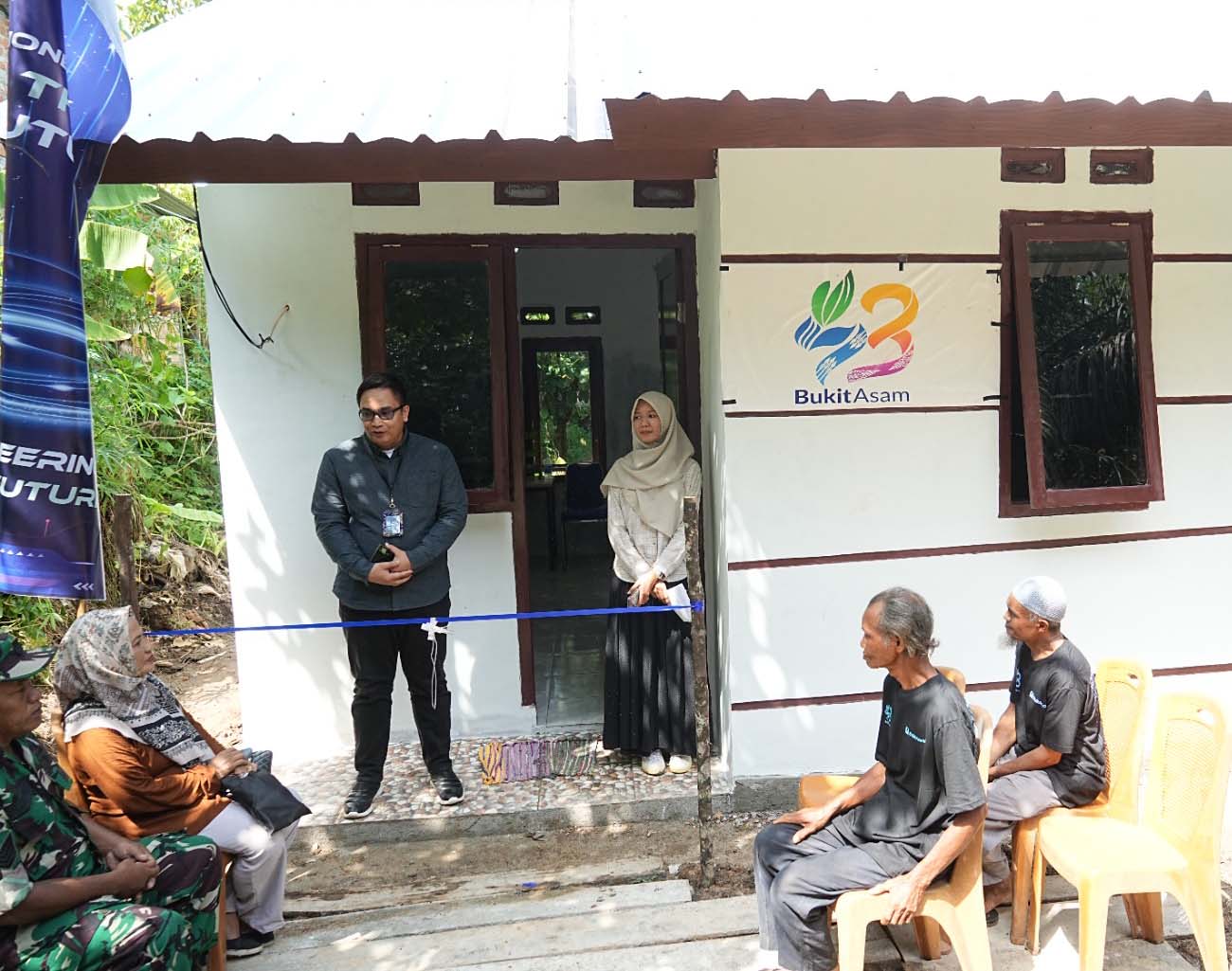 Bantuan Bedah Rumah, Bukti Nyata Kepedulian Bukit Asam Untuk Masyarakat