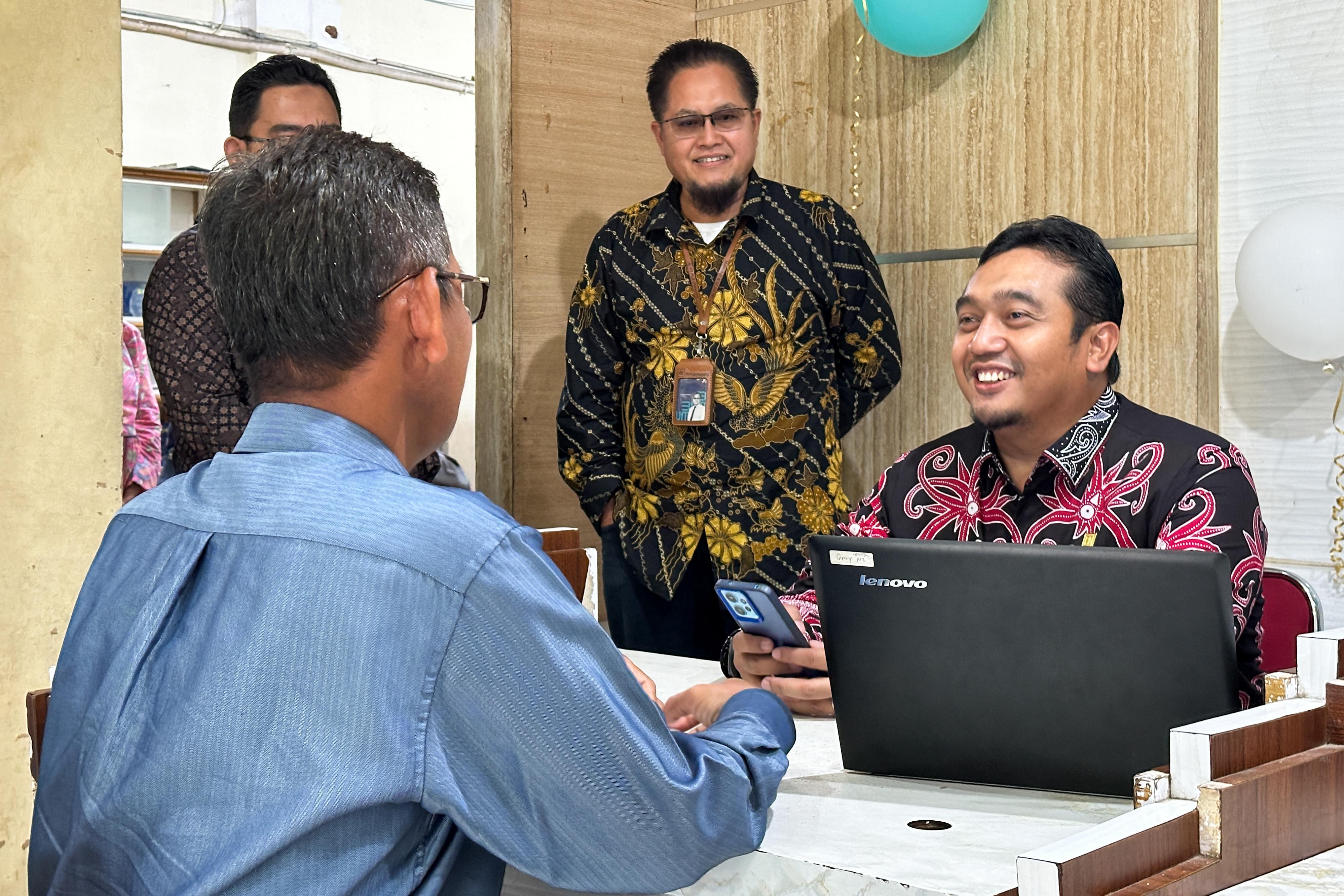 Pelanggan Hebat, Energi Bersahabat, PLN UID S2JB Rayakan Hari Pelanggan Nasional 2025 Dekatkan Pelanggan