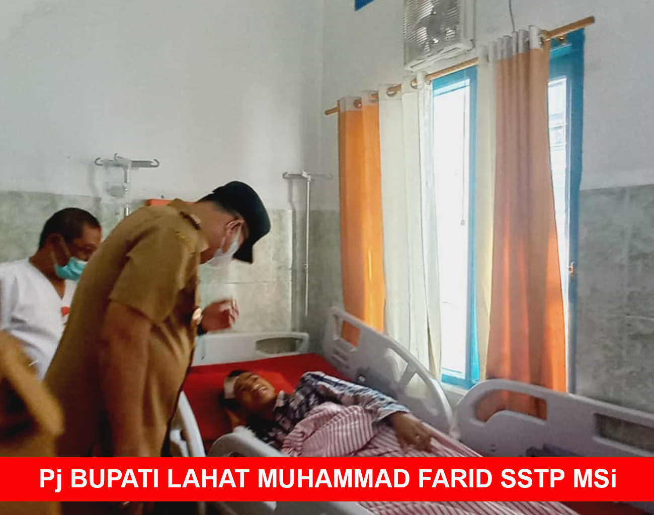 Pj Bupati Lahat Muhammad Farid Tinjau Langsung Kondisi Ridho Anto, Remaja Terserempet Kereta Api