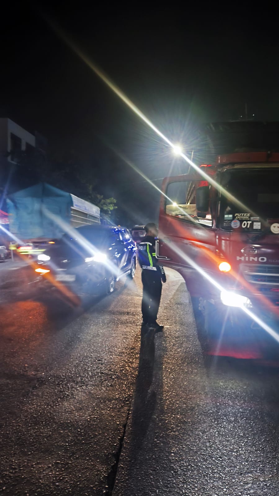 Langgar Rambu di Jalan Kolonel Burlian, Truk Besar Ditilang, STNK Ditahan