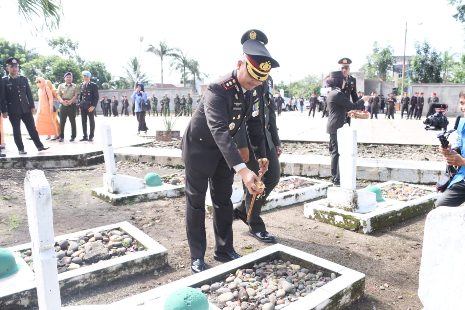 Ziarah ke Taman Makam Pahlawan Puspa Bhakti Lahat