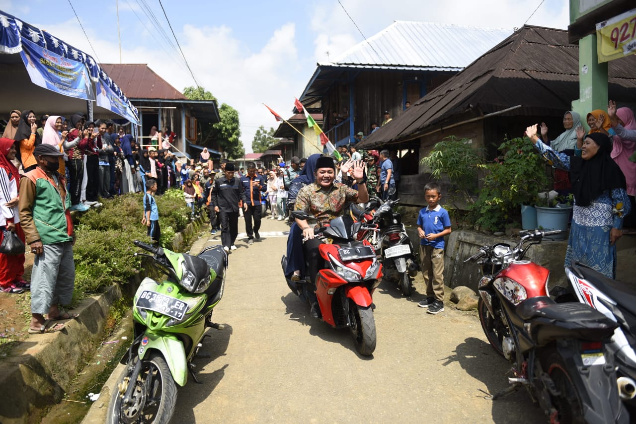 Antusias Ribuan Warga Semende Raya, Sambut Kedatangan Gubernur Herman Deru