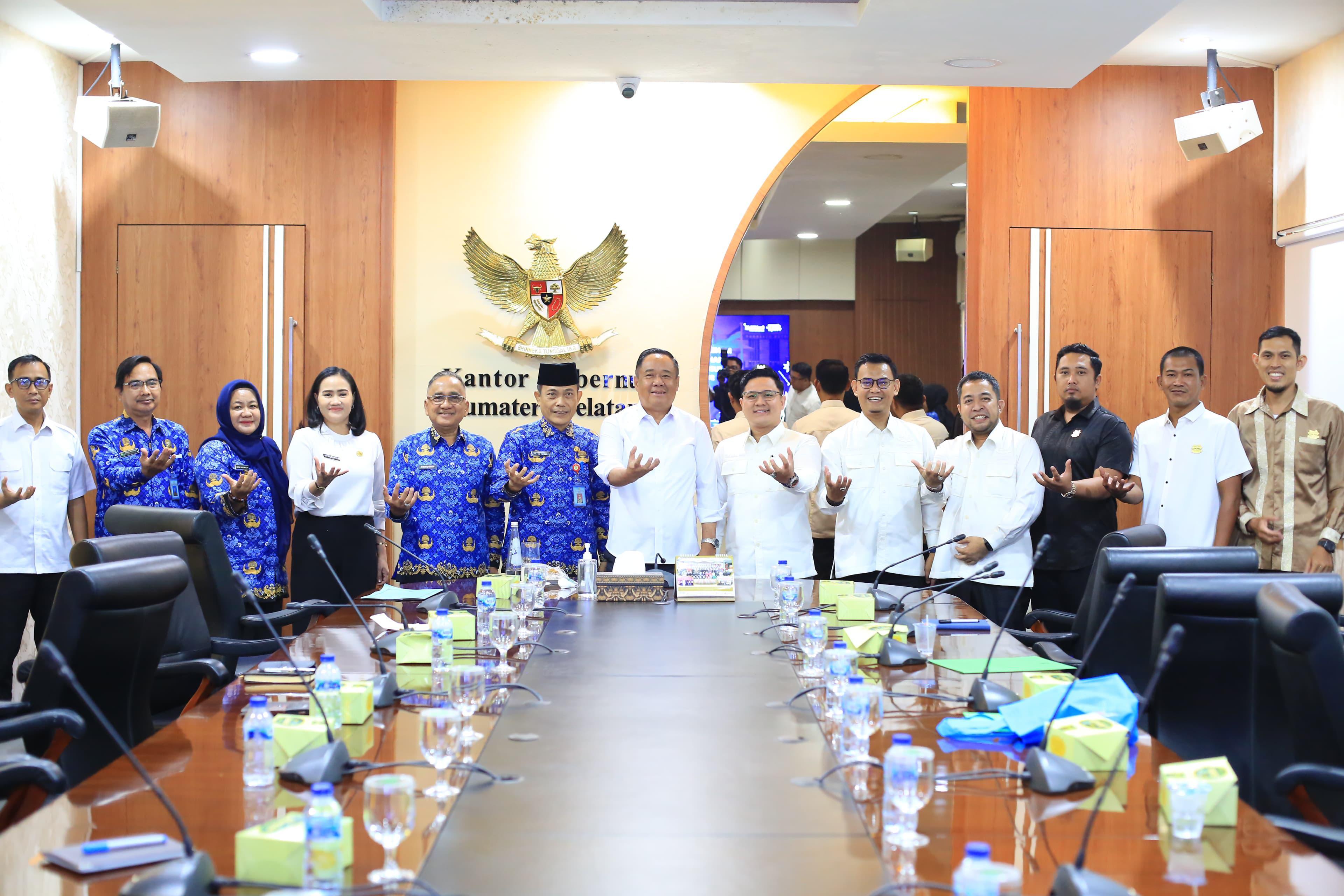 Wagub Cik Ujang Jadi Ketua Pembina HIPMI Syariah, Tegaskan Pentingnya Sinergi Pemerintah dan Pengusaha Muda