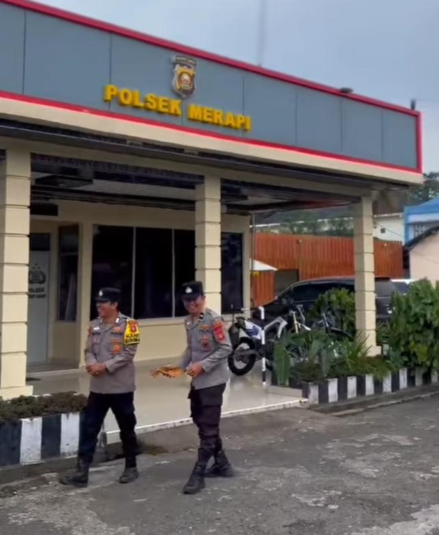 Polsek Merapi Gelar Kegiatan Belida Asri, Wujudkan Lingkungan Bersih dan Nyaman