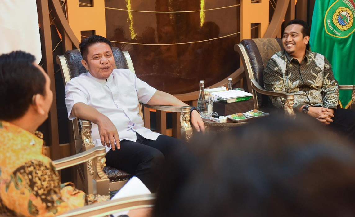 PLN Ajak Gubernur Sumsel Semarakkan Kota Palembang Lewat PLN Mobile Color Run 2025