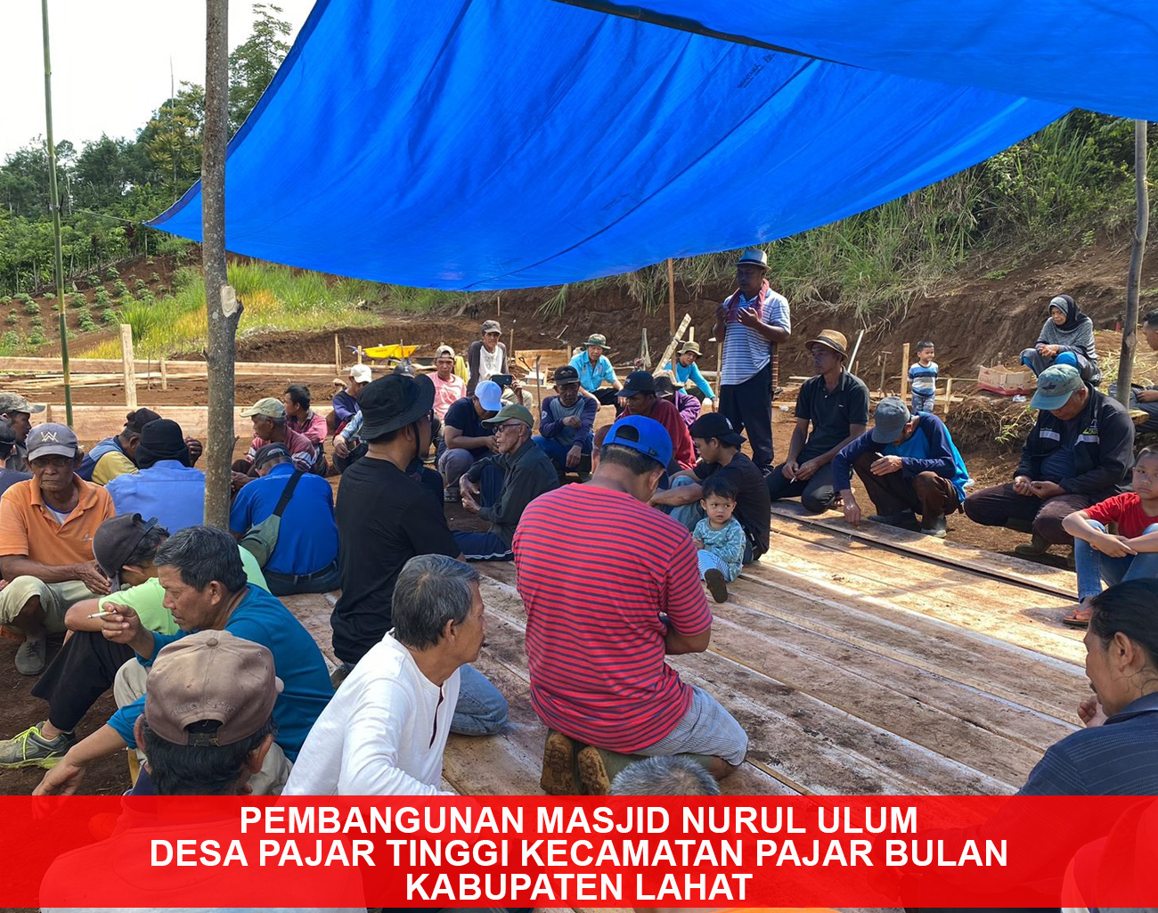 Masyarakat Pajar Tinggi Kecamatan Pajar Bulan Swadaya Membangun Masjid Nurul Ulum