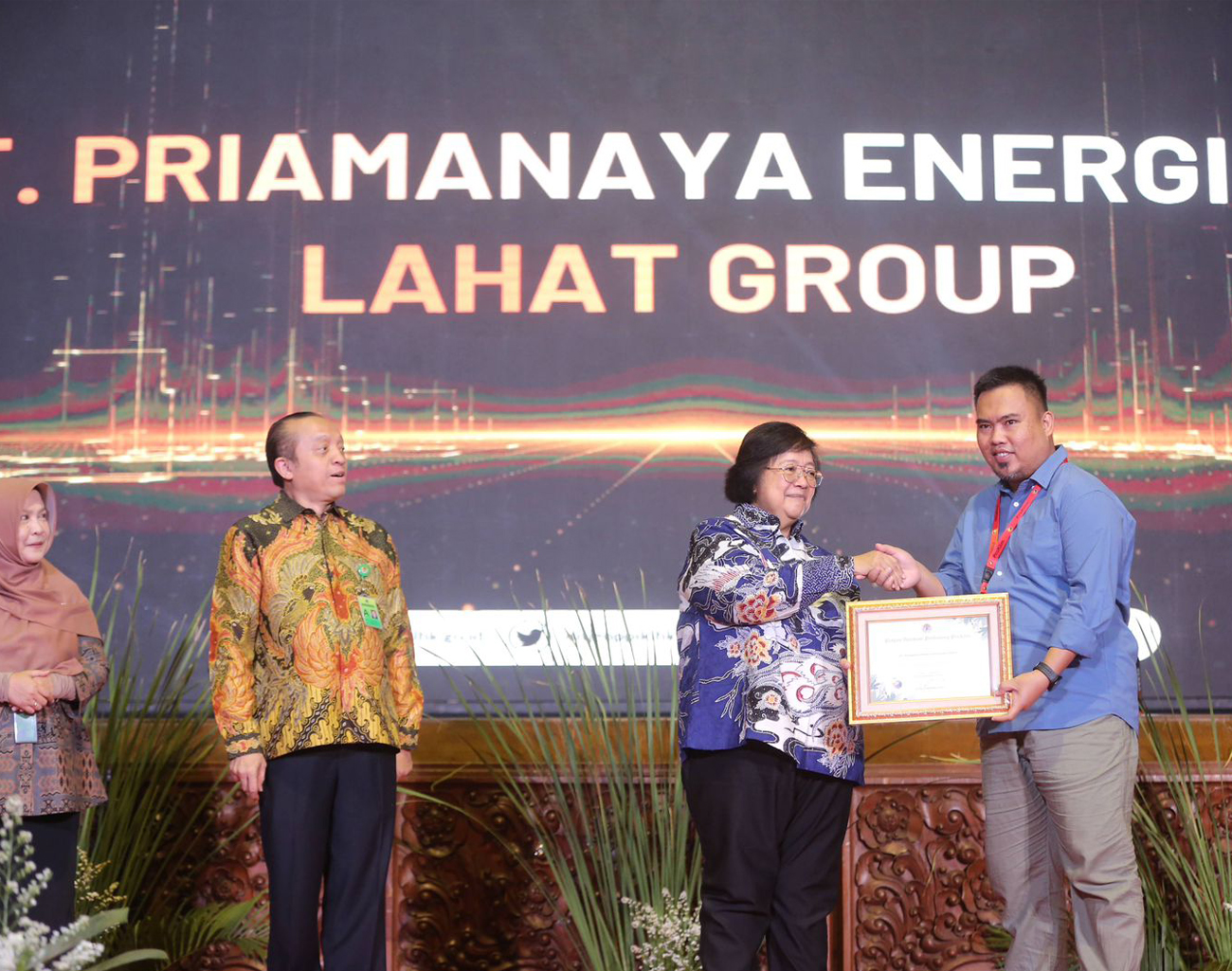 PT Priamanaya Energi Raih Penghargaan Proklim Tingkat Nasional dari Kementerian Lingkungan Hidup dan Kehutanan