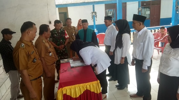 Lantik 5 Anggota BPD, Ini Pesan Camat Merapi Barat 