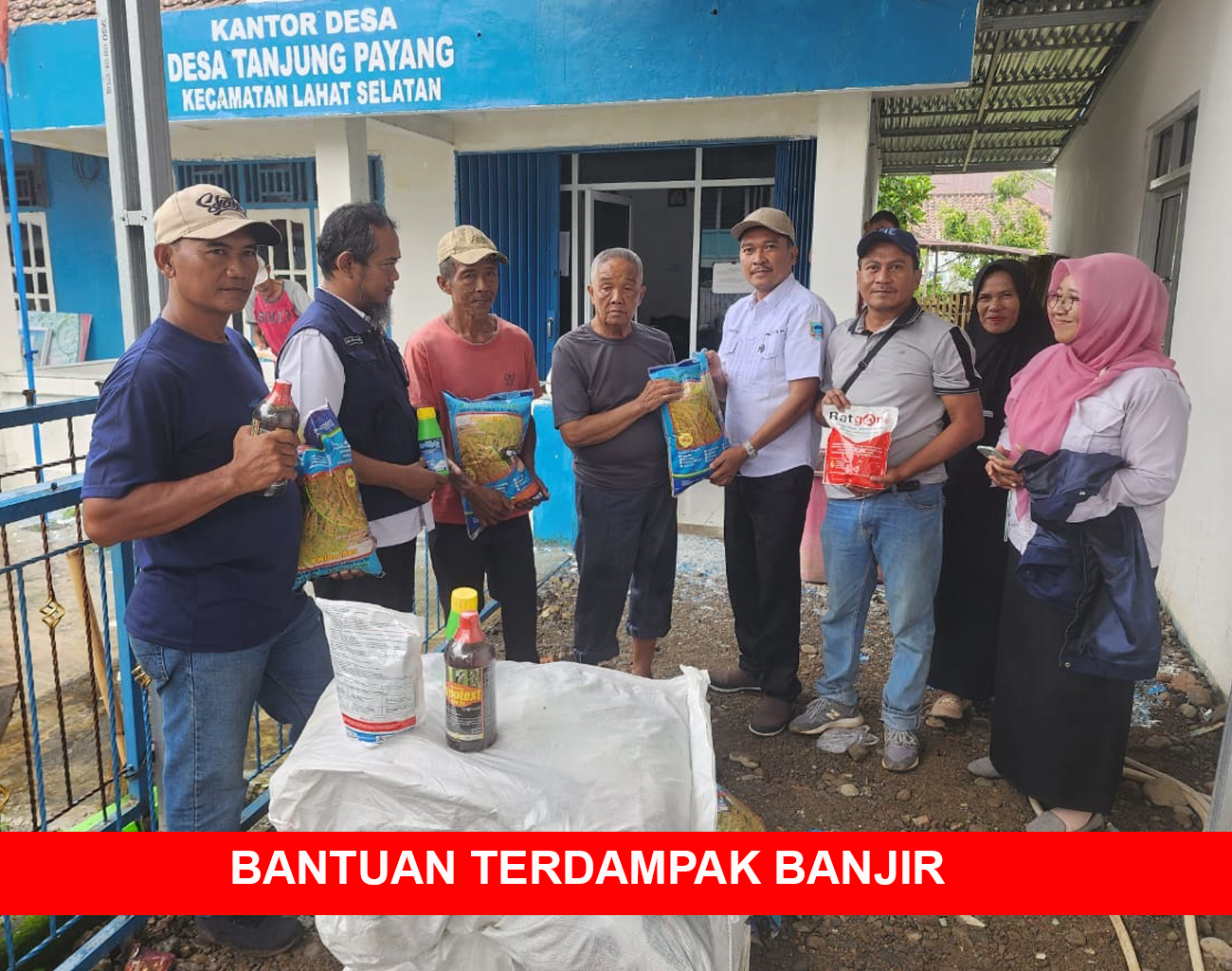 Petani Padi di Selike Tanjung Payang Dapat Tersenyum, Tim Dinas TPHP Lahat Bawa Bantuan ini