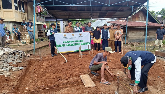 Peletakan Batu Pertama Rumah Layak Huni, Program Baznas RI, Baznas Sumsel dan Baznas Lahat di Desa Lesung Batu