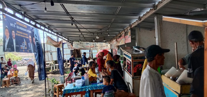 Luar Biasa, Makanan Pedagang Habis Terjual di Acara HUT Partai NasDem